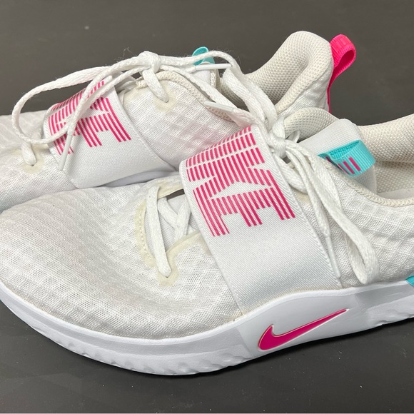 Women’s Nike trainers size 10. - Picture 2 of 5